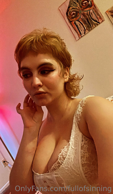 fullofsinning ポルノスター 高品質 写真
