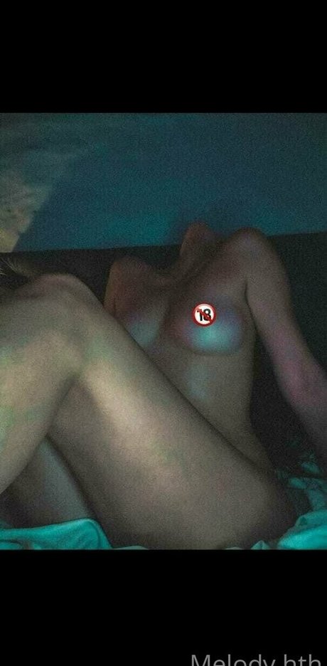 hotterthanhellxx ヌードスター 画像