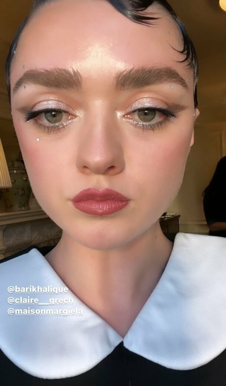 Maisie Williams ポルノスター 高品質 画像
