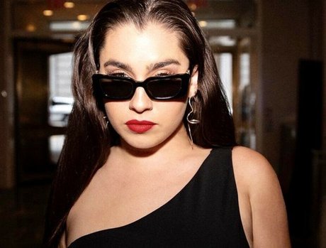 Lauren Jauregui ホットスター 写真