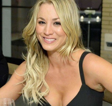Kaley Cuoco ポルノスター ヌード 画像