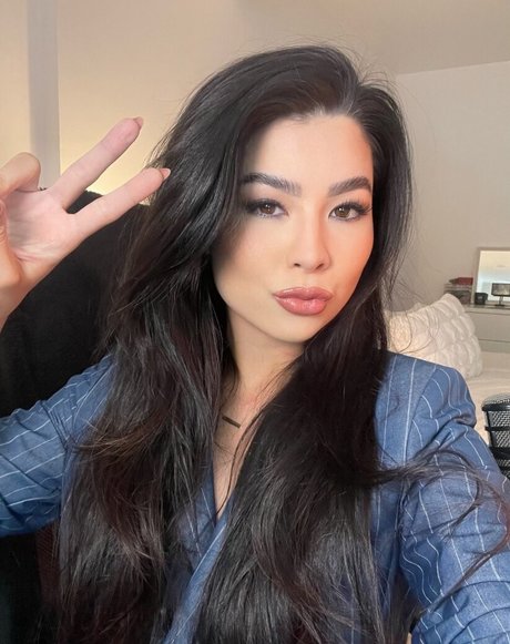 CarolineKwan ヌードモデル 写真