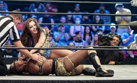 Skye Dolecki セックスモデル 写真