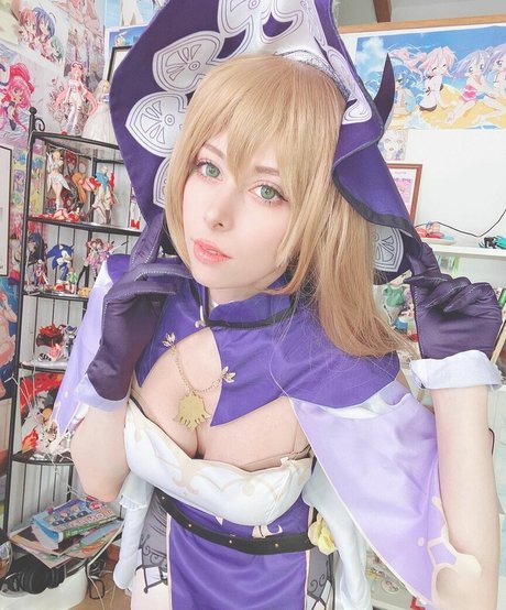 Yuriko Tiger トップモデル 画像