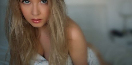 Valeriya ASMR アダルトスター 写真