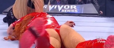 Becky Lynch ヌードモデル 写真