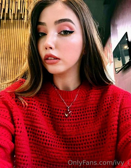 ぽっちゃり痴女OnlyFans アートポルノ 写真