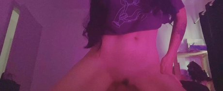 痩せたシーメールOnlyFans ポルノグラフィック 写真