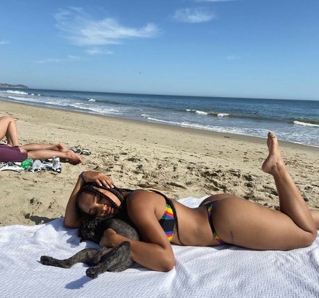 Parker McKenna Posey ポルノスター 可愛い 写真