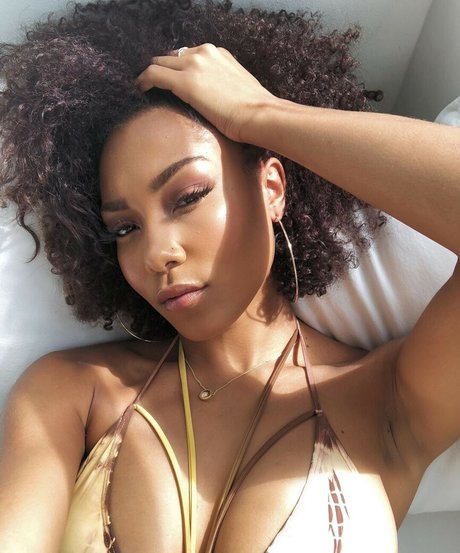 Parker McKenna Posey ポルノスター 写真