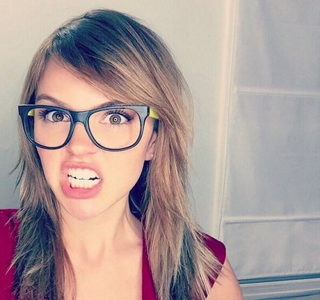 Aimee Richelle Teegarden 高品質モデル 画像