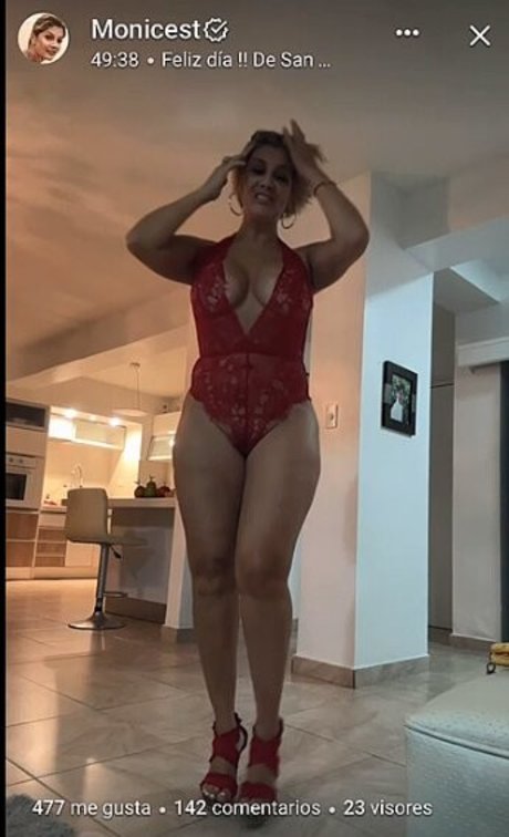 Monicest 完璧なスター 写真