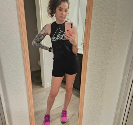 MelonieMac ポルノスター セクシー 写真
