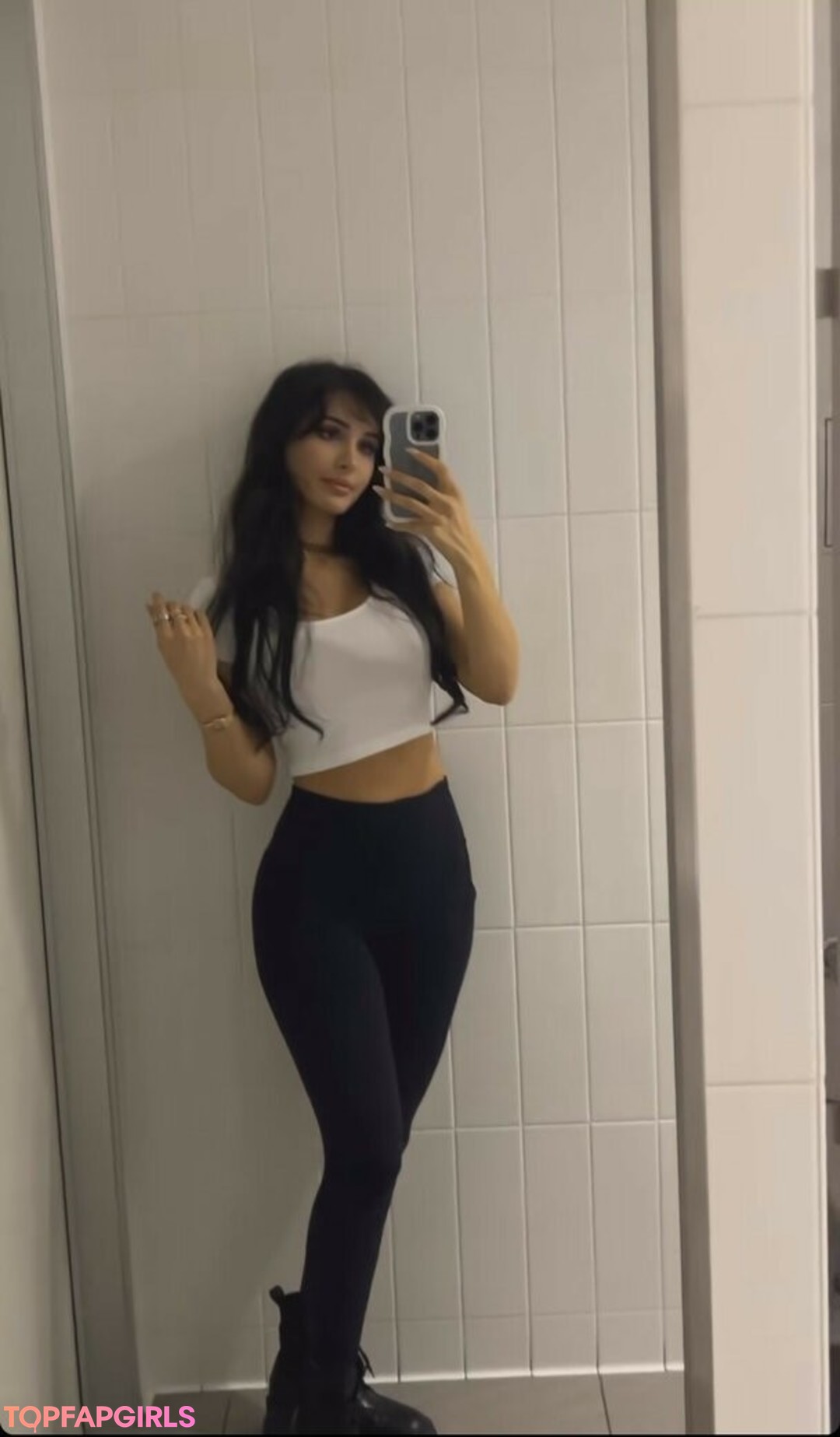 濃厚なソロOnlyFans ホットセックス 画像