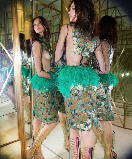 Olga Kurylenko 独占女優 画像