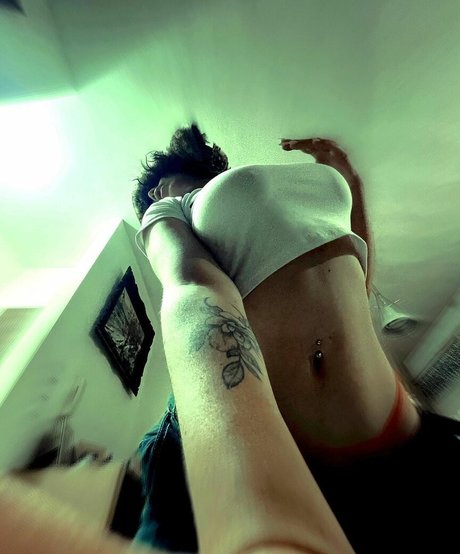 主観視点のプッシーOnlyFans セクシー 写真