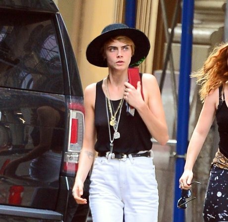 Cara Delevingne 裸のモデル 画像