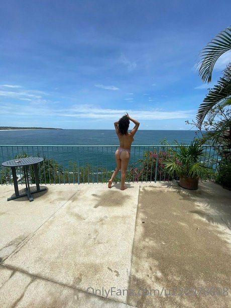 Lizbeth Rodriguez 完璧なモデル 画像