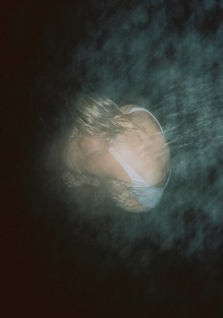 Berta Andrea Sndal 無料のスター 写真