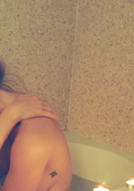 Berta Andrea Sndal スターセックス 写真