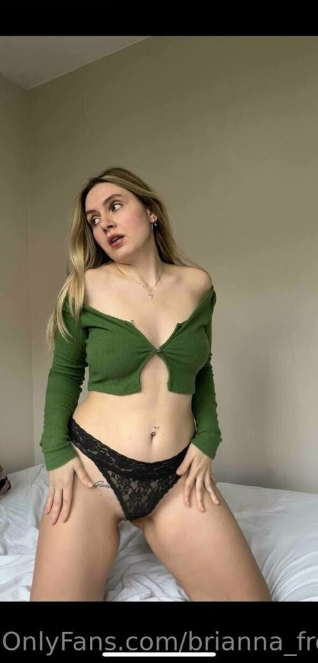 Brianna Frost アダルトモデル 写真