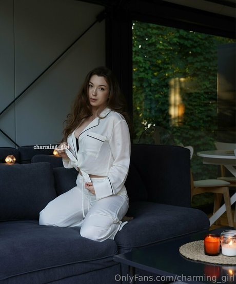 charming girl ポルノモデル アーカイブ