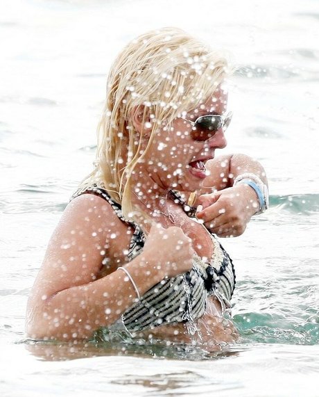 Elisha Cuthbert アダルトスター 写真