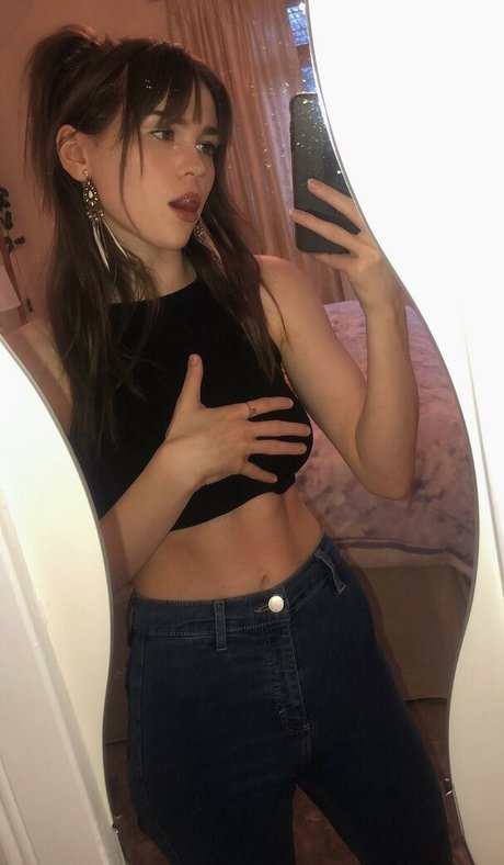 Frankie Lollia 裸の女優 画像