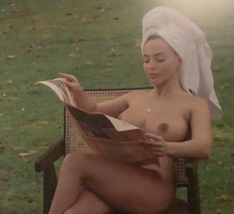 Luna Stevens ポルノスター HD 写真