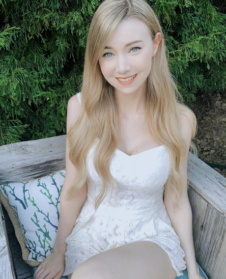 Dizzykitten エロティックモデル 写真