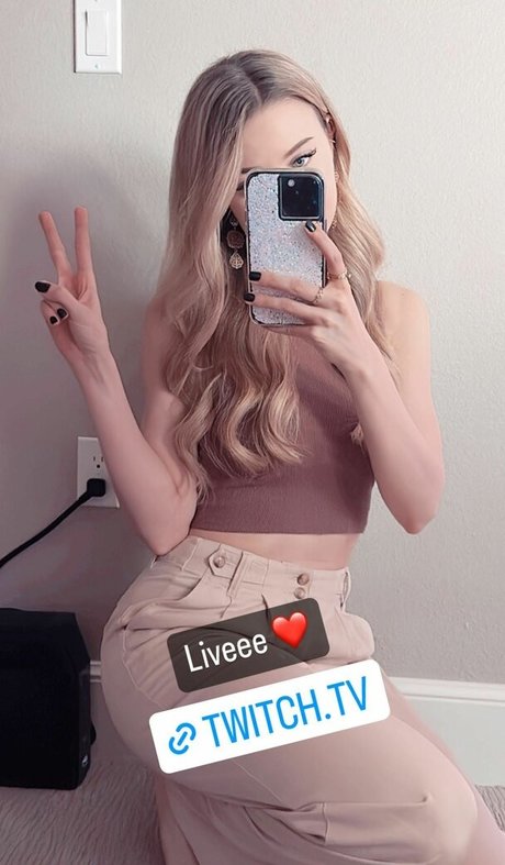 Dizzykitten 素敵なモデル アーカイブ