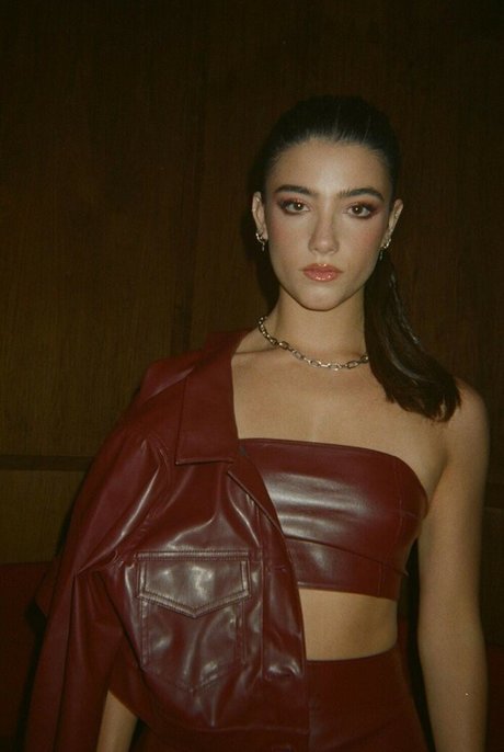 太った足のOnlyFans セクシーヌード アーカイブ