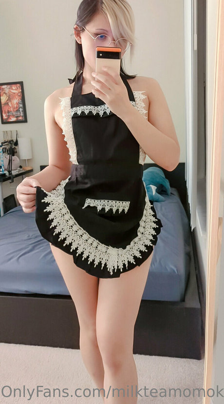 milkteamomoko ポルノ女優 画像