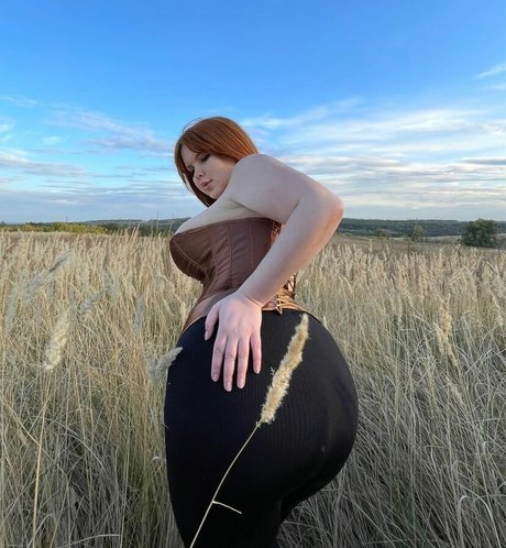 Anna Bernadina アダルトスター 写真