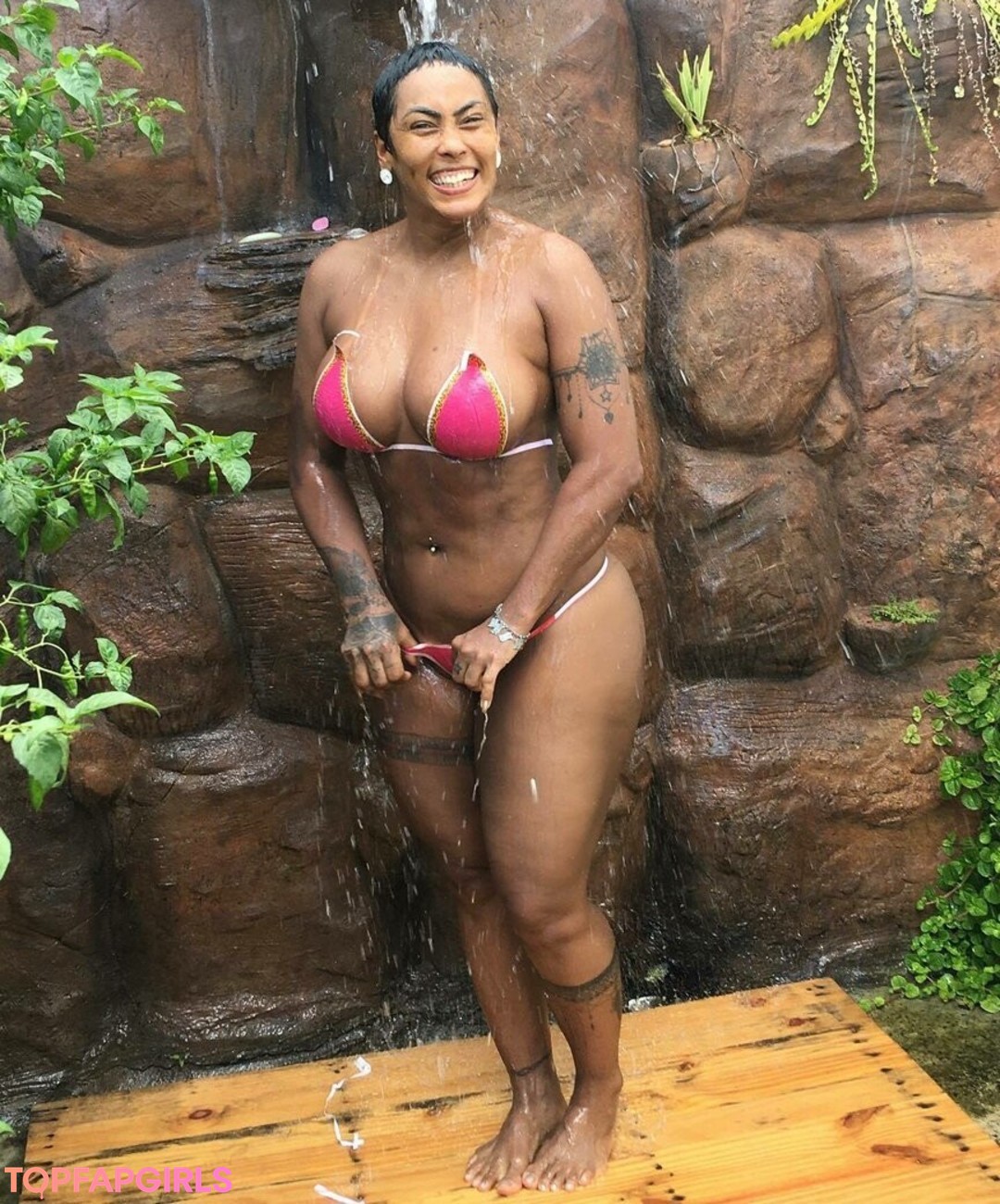 曲線美のxxx onlyfans 無料裸 写真