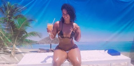Rosiane Pinheiro 無料スター 画像