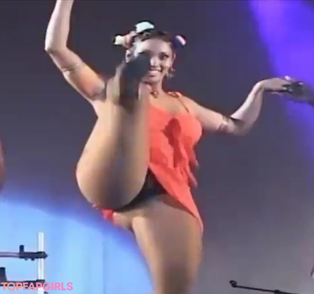 Rosiane Pinheiro ポルノスター セックス 写真