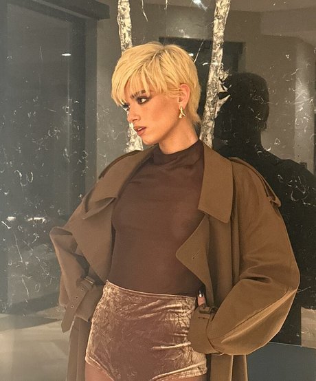 カップルのオンリーファンズ セクシーヌード 写真