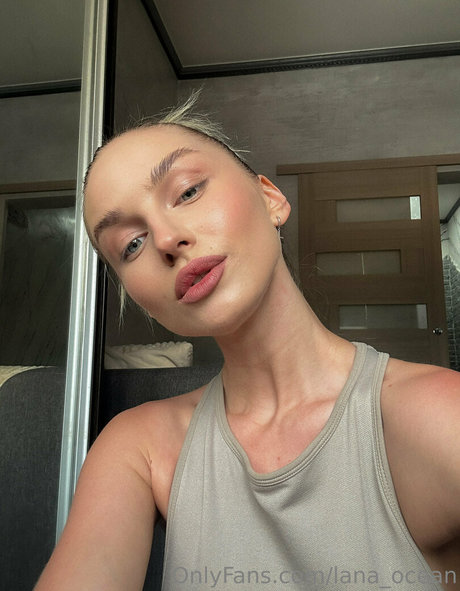 lana ocean ポルノモデル 写真