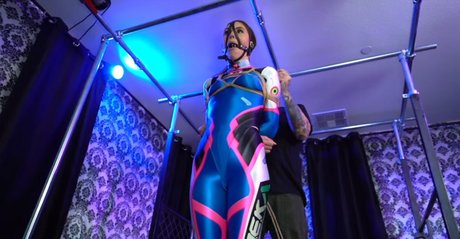Shiny Bound アートポルノスター 写真