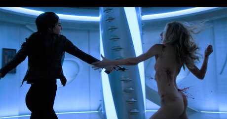 Dichen Lachman アートスター 写真