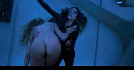 Dichen Lachman 独占スター 写真