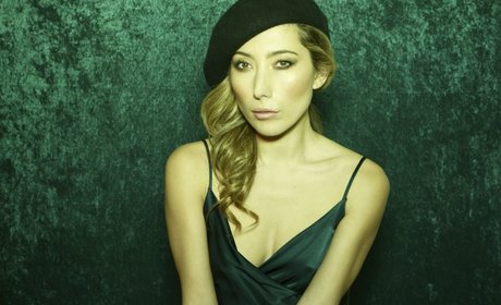 Dichen Lachman ポルノモデル 写真