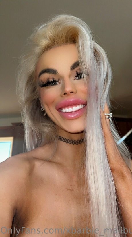 xbarbie malibux ポルノスター 裸 写真