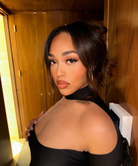 Jordyn Woods エロティックモデル 写真