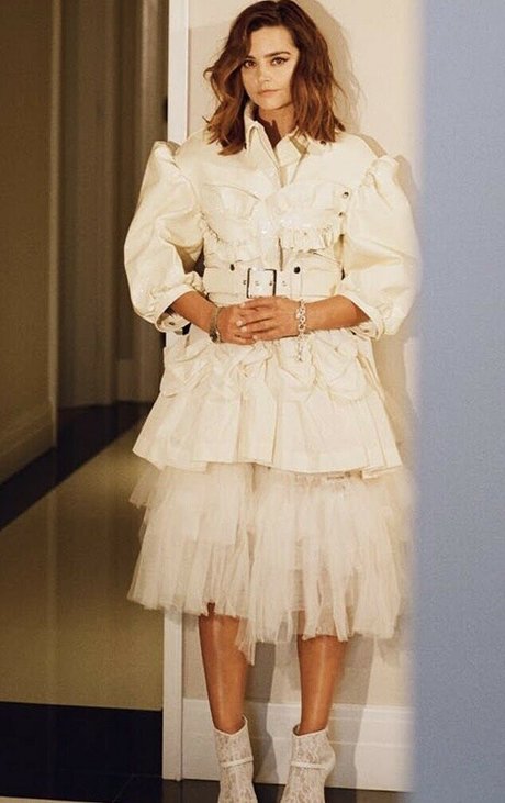 Jenna Coleman ホットなポルノスター 画像