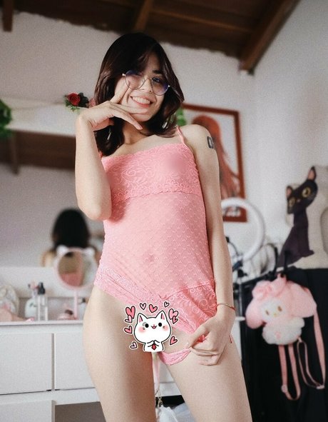 evee meow ポルノモデル 画像