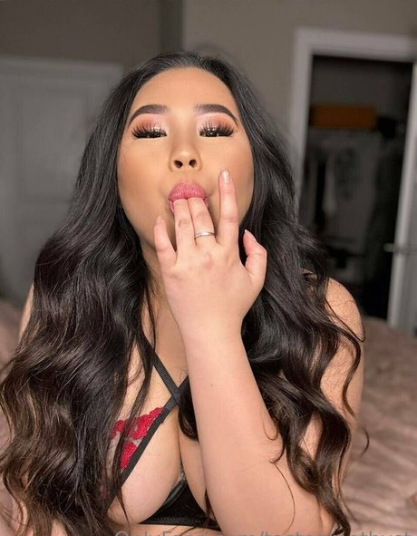 tasteamethyst 裸のスター 画像