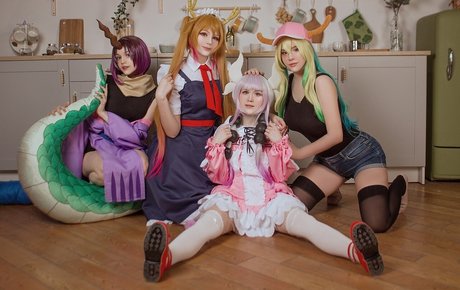 Dosya Gasai 素敵なポルノスター ギャラリー