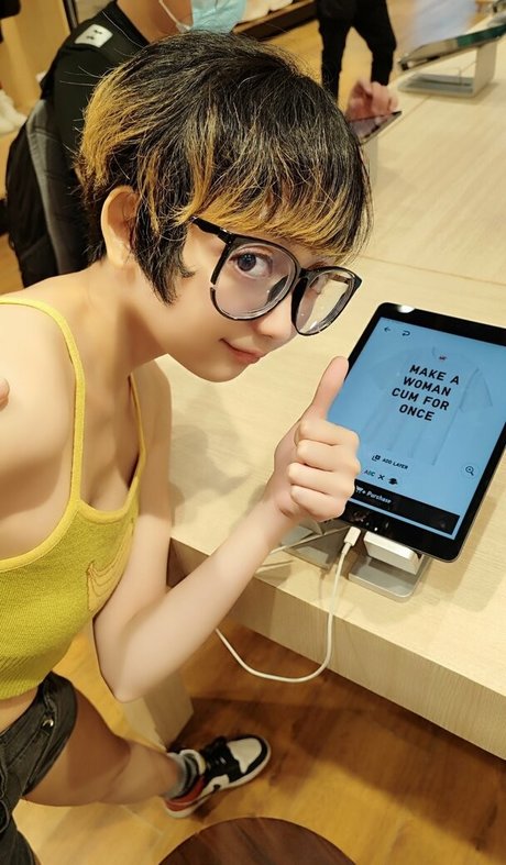 Evil Overlord Gabo ホット女優 画像